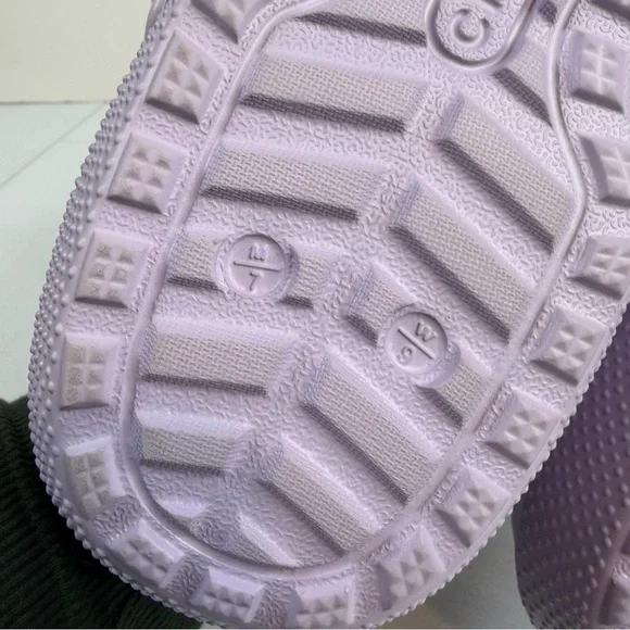 Crocs Classic Faux Fur Lined Clogs Lavender purple Mens size 7 Womens 9 slippers - Picture 8 of 9